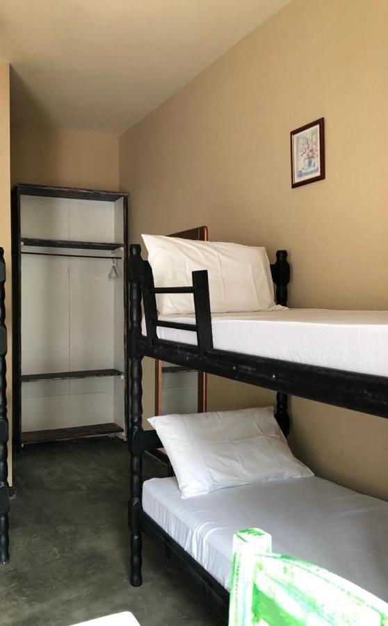 Hostel Limao Doce Нова-Фрибургу Екстер'єр фото